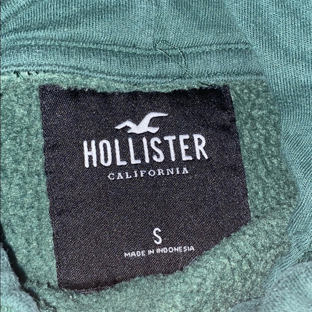 Sweatshirt - Picture 2 of 2